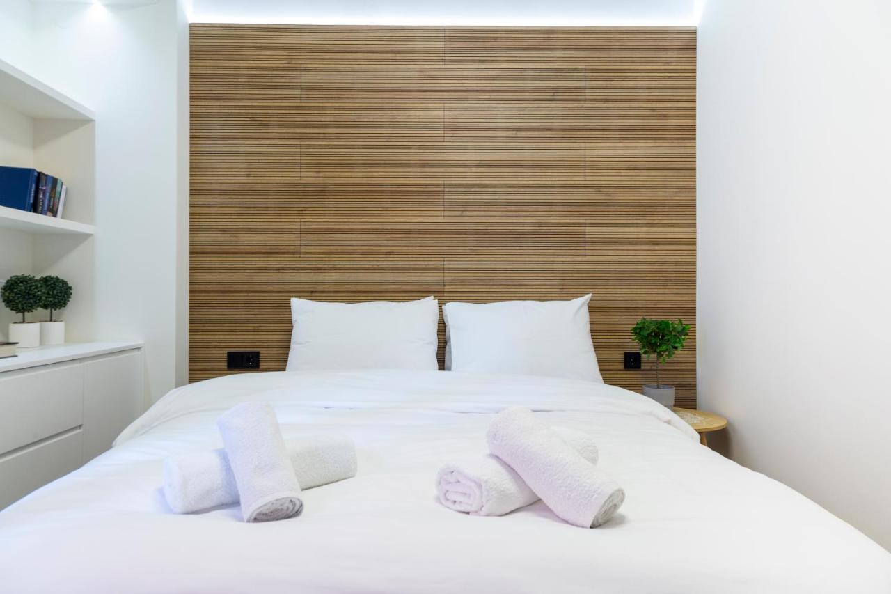 One-Bedroom Apartment,1167137160:JPEG
