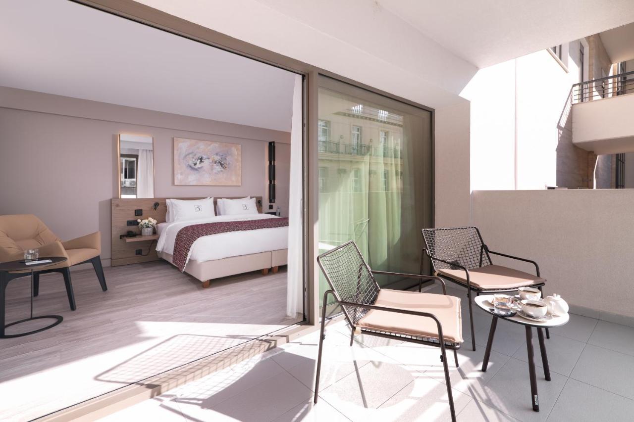 Queen Room with Balcony
