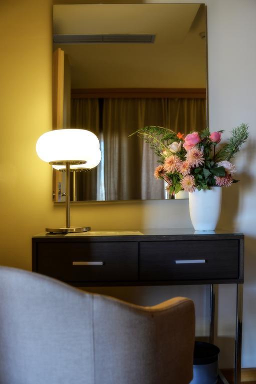 Penthouse Suite with City View,451389831:JPEG