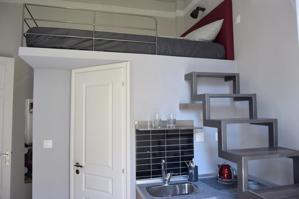 Studio Apartment 1,858558899:JPEG