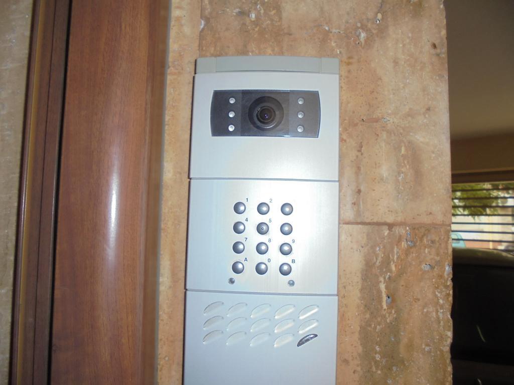 Studio Apartment,411955725:JPEG