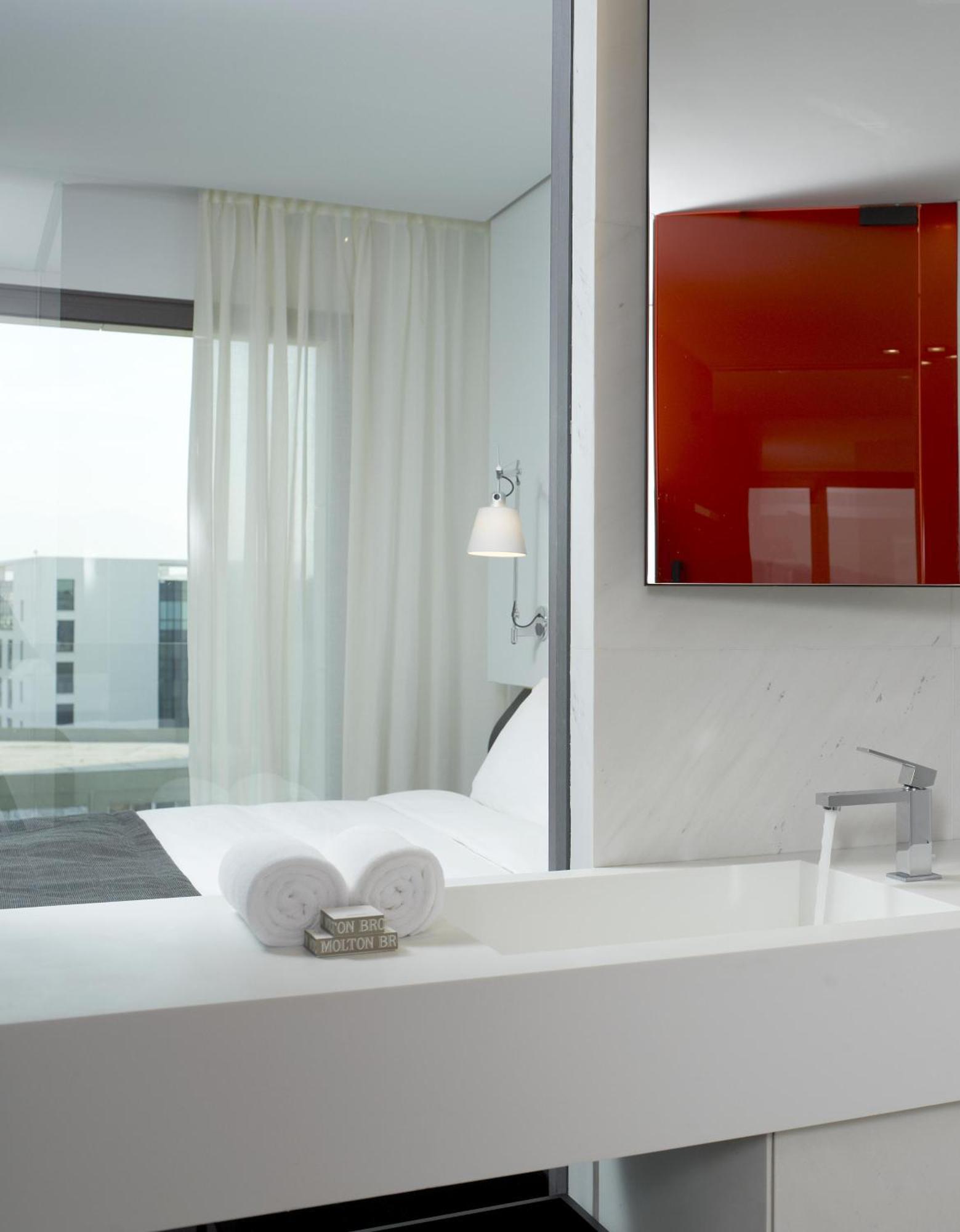 Superior Double Room Port View
