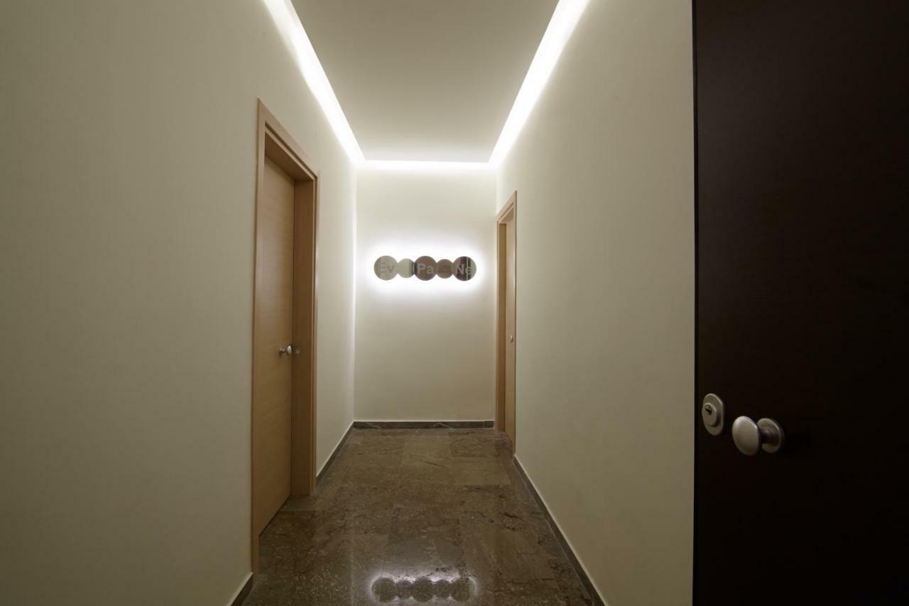 Apartment with Terrace,897484540:JPEG