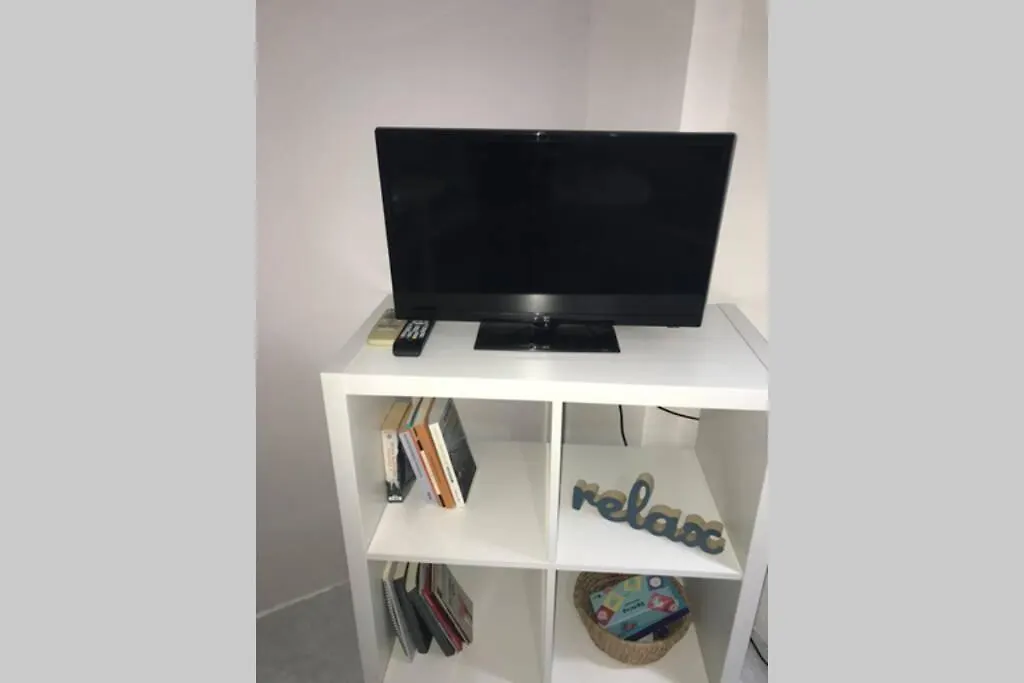 Istos Apartment 1-1