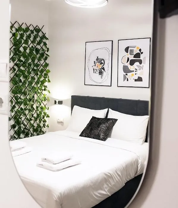 Stylish Apartment Thessaloniki-1