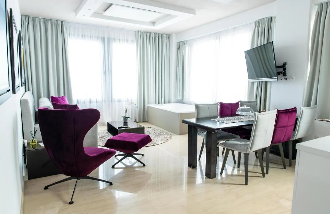 Thessaloniki Riviera View Suites 1-1