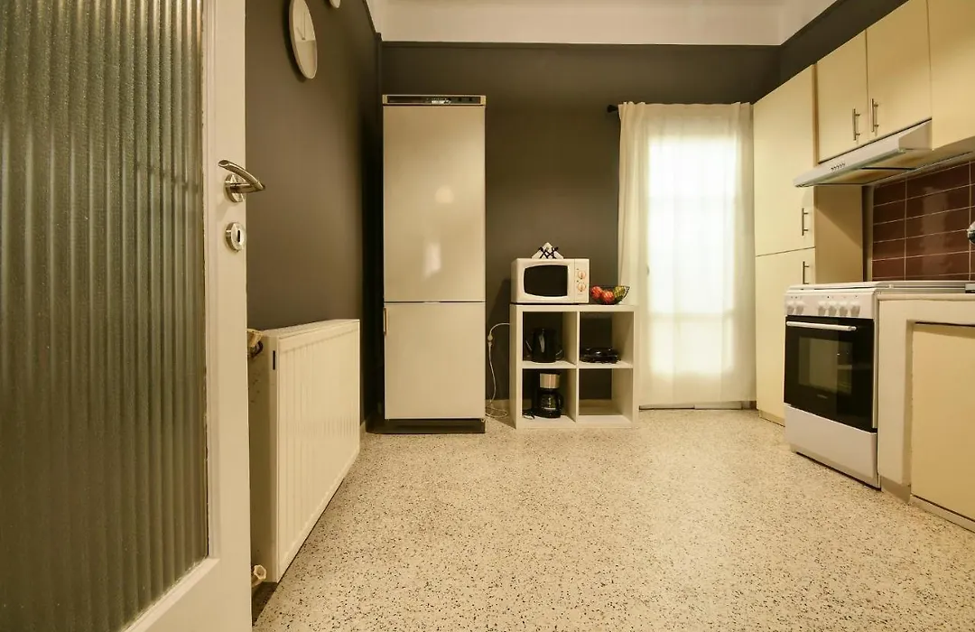 Thessaloniki Center Comfort Apartment-1
