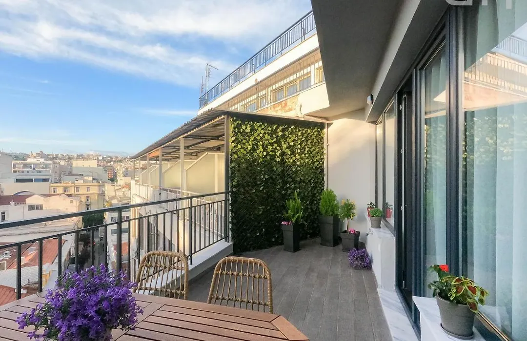 Luxury 80M2 Apartment With Balcony Downtown Thessaloniki-1