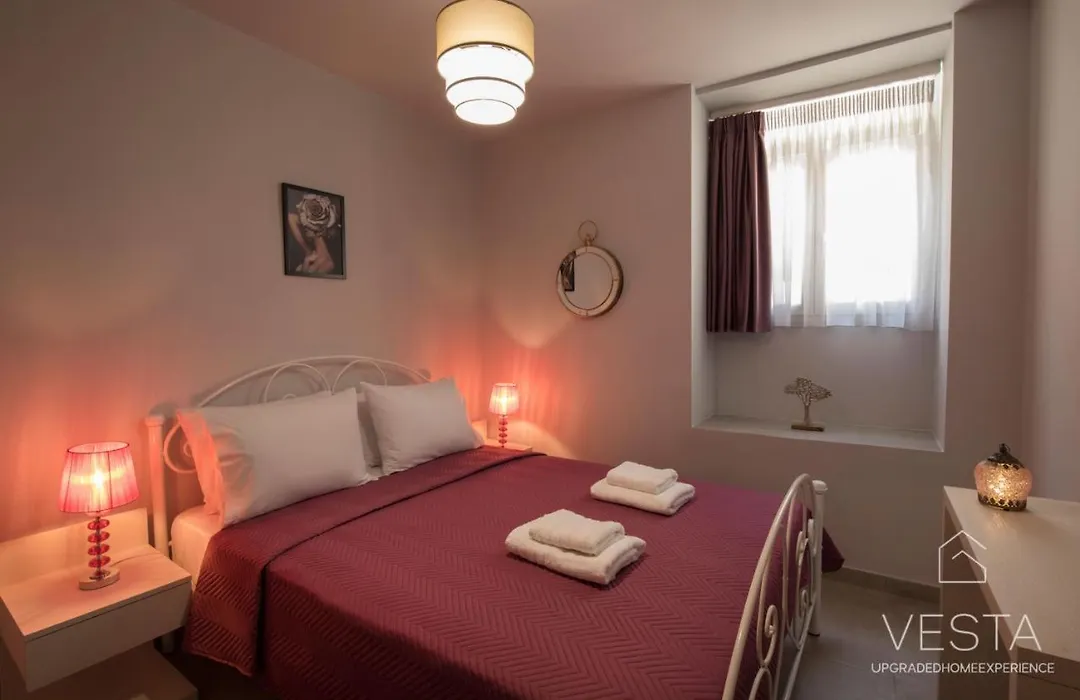 The Emerald City Central Apartment, 2-Bdrms-1