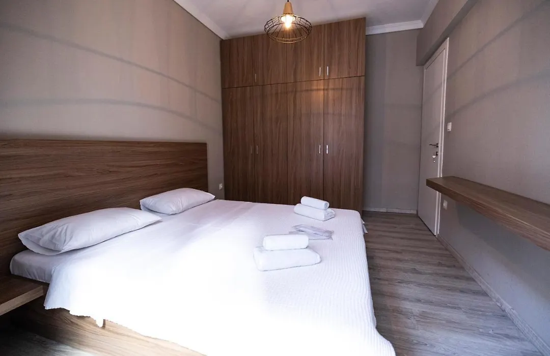 Delmare Mqueen Apartment-1