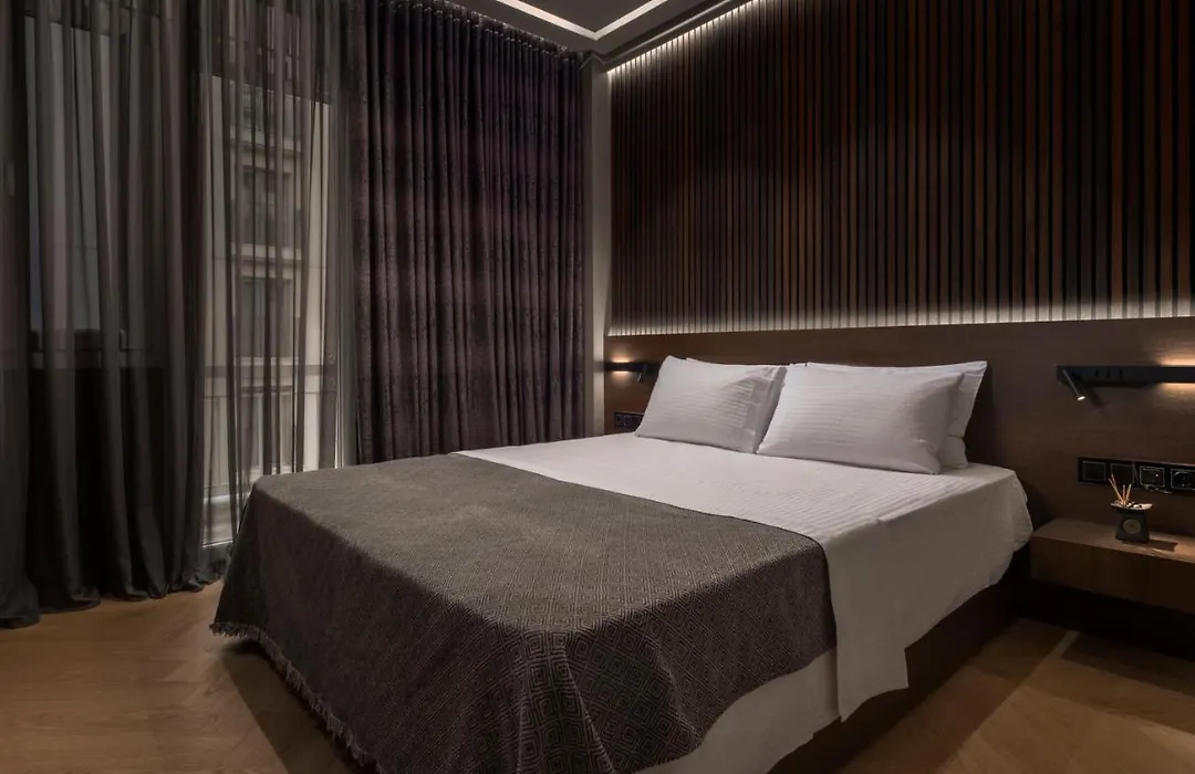 Omega Suite-1