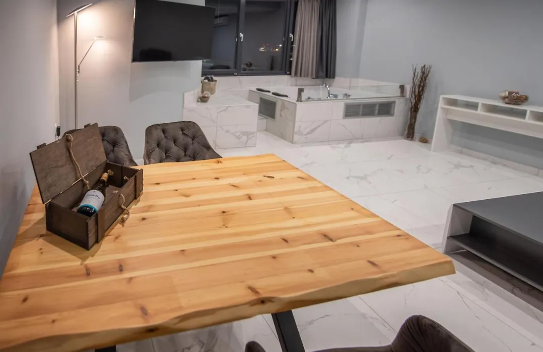 Sea & City Luxury Suite-1