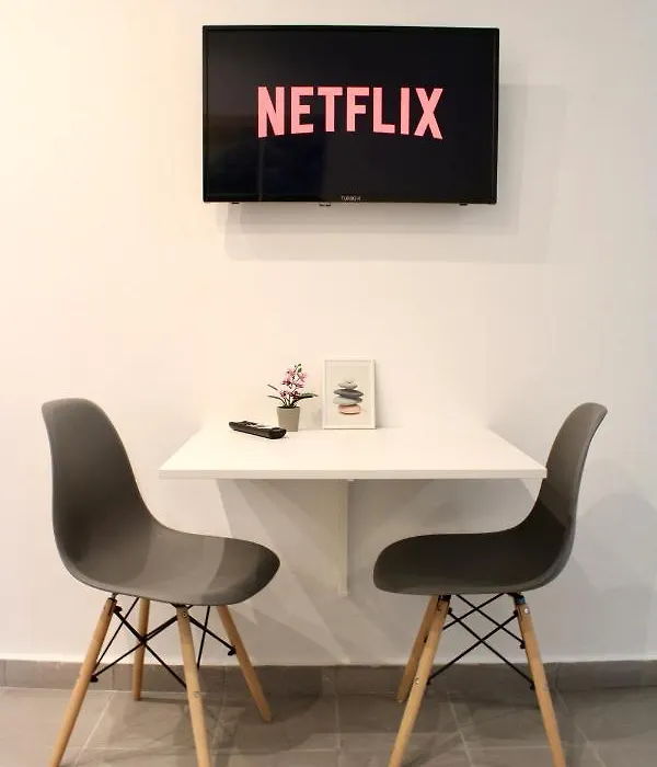 Cozy Kn Studio, Nilie Hospitality Mgmt-1