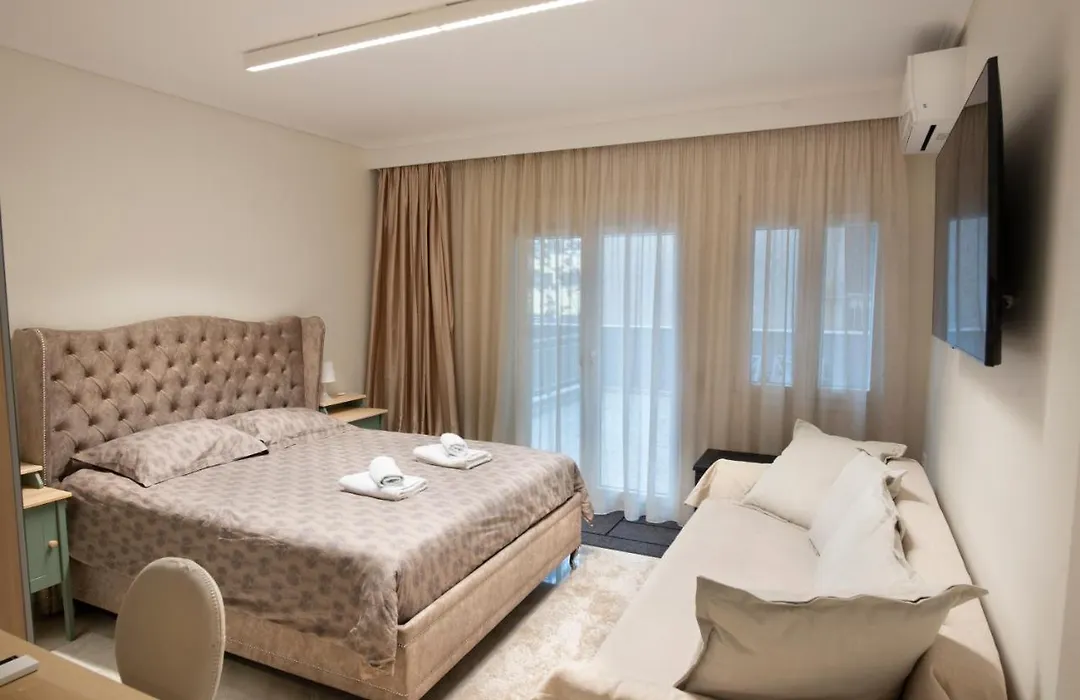 Ag.Sofias Pedestrian Area Luxury Ap. & Big Balcony-1