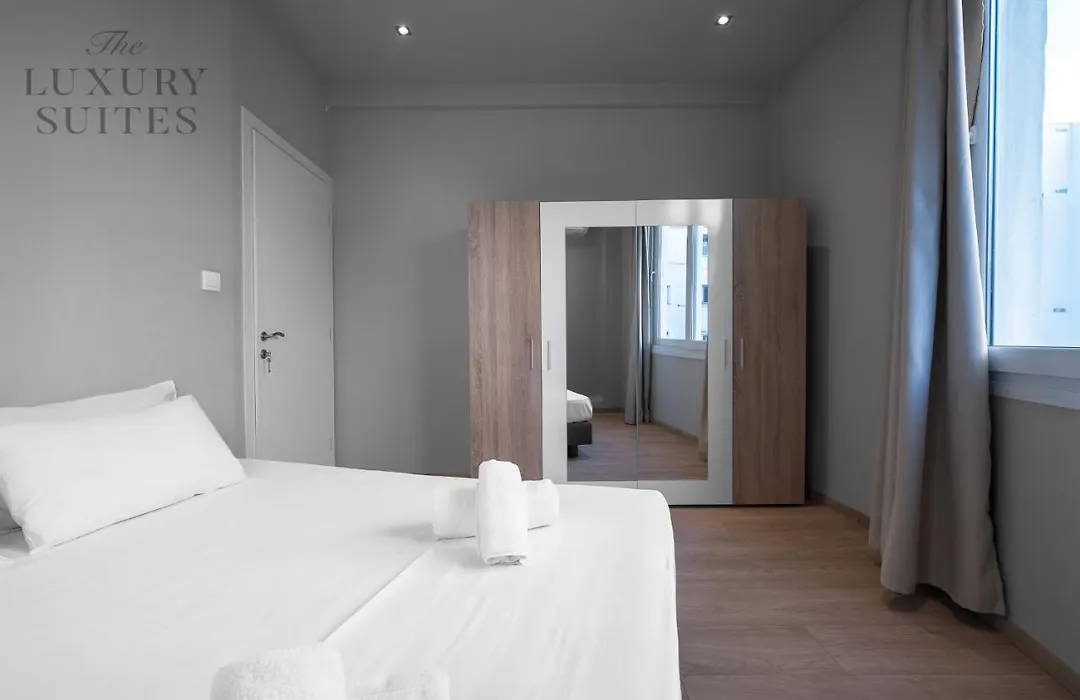 Upper Floor, The Luxury Suites-1