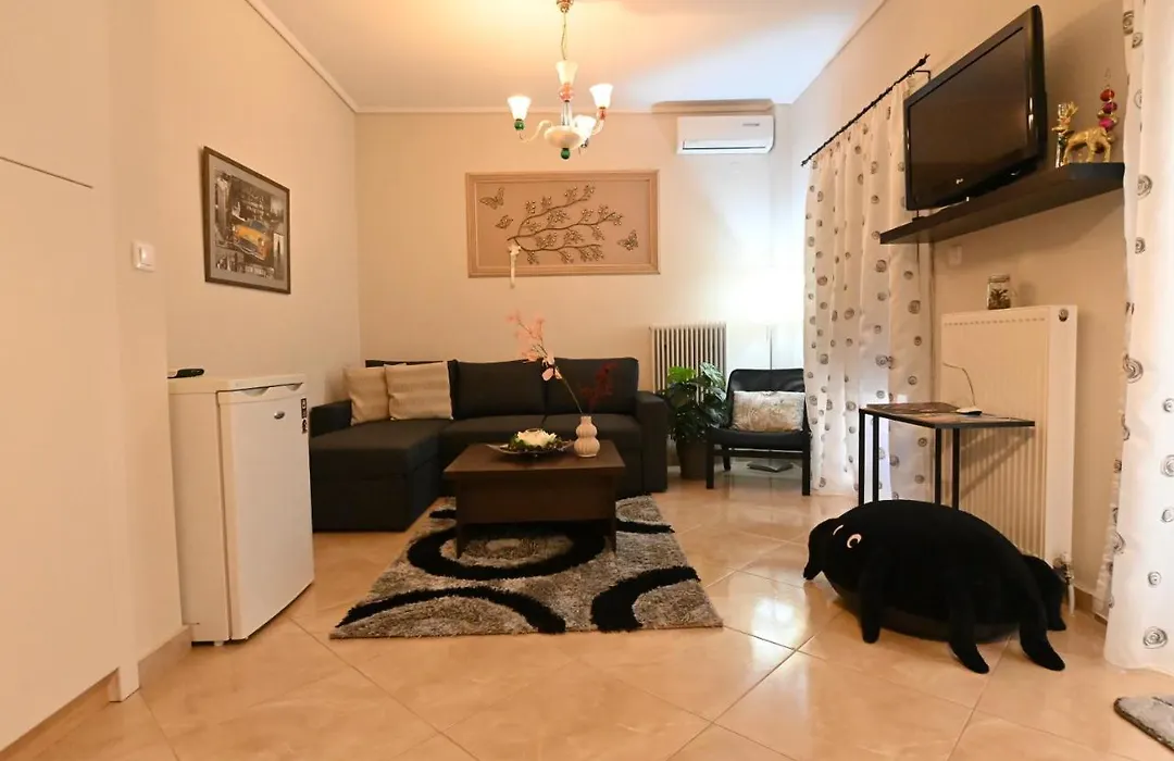 Cozy Apartment Νear Nea Paralia Of Thessaloniki-1