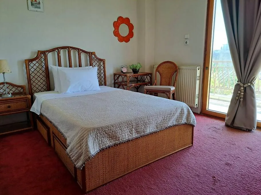 Elenis Villa 190Sqmeter With Private Parking And Garden 10Min Away From Thessaloniki Centre-1
