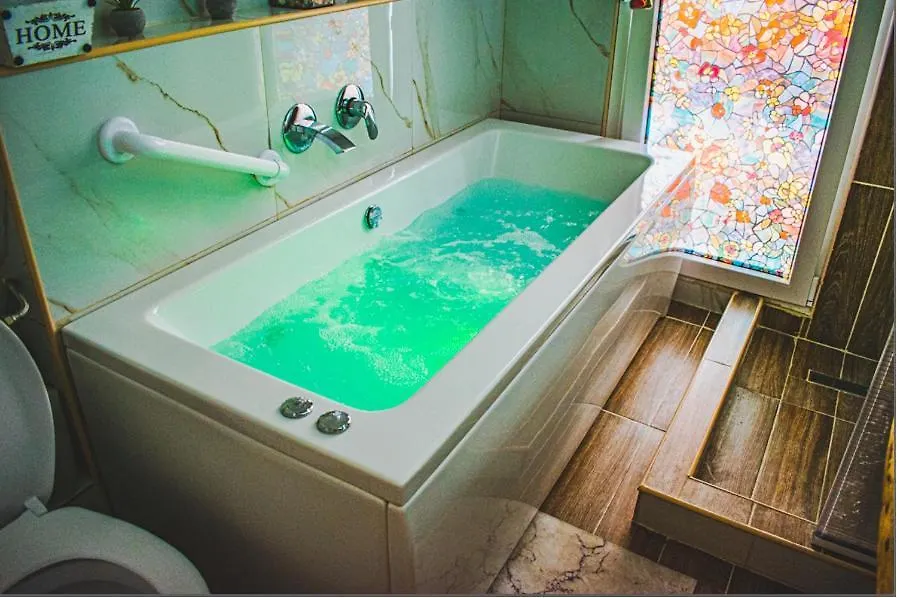 Kassandrou Suite Hot Tub-Jakuzzi - 2 Bedrooms - Big Balcony - Center-1