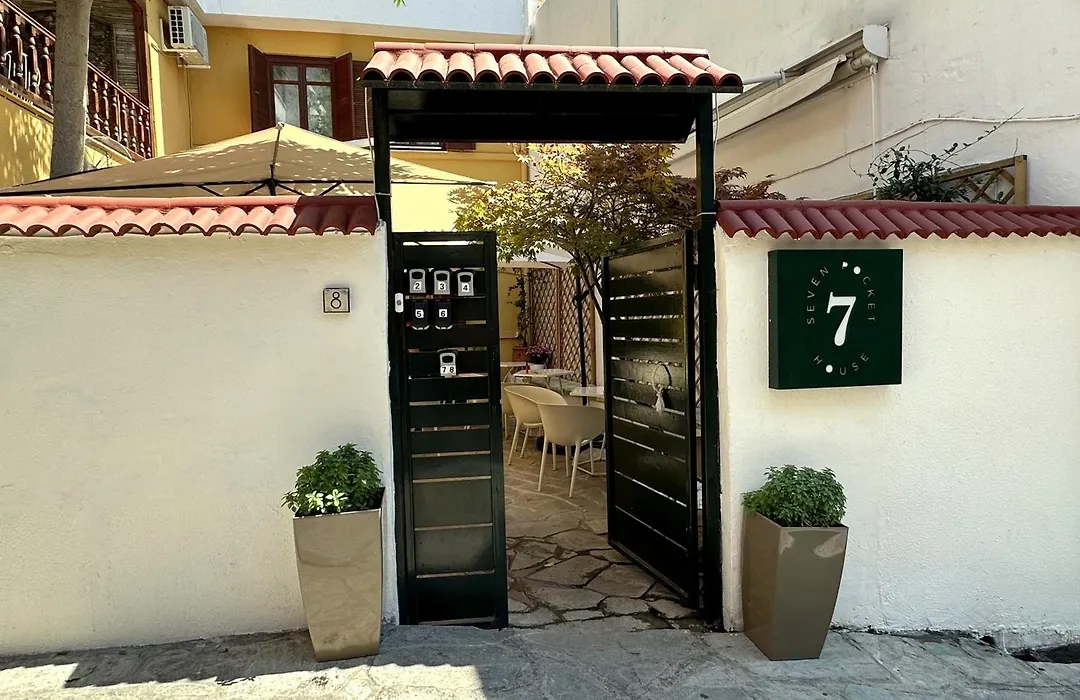 7Pockethouse-1