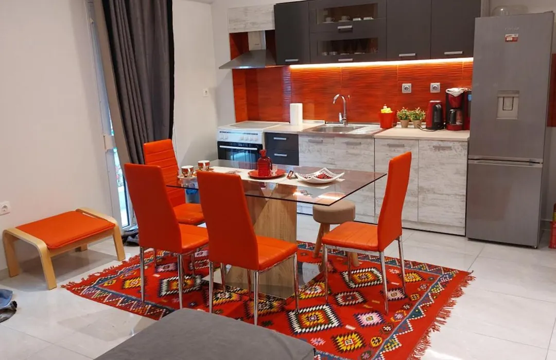 Kabana Suite Thessaloniki City Center Apartment-1