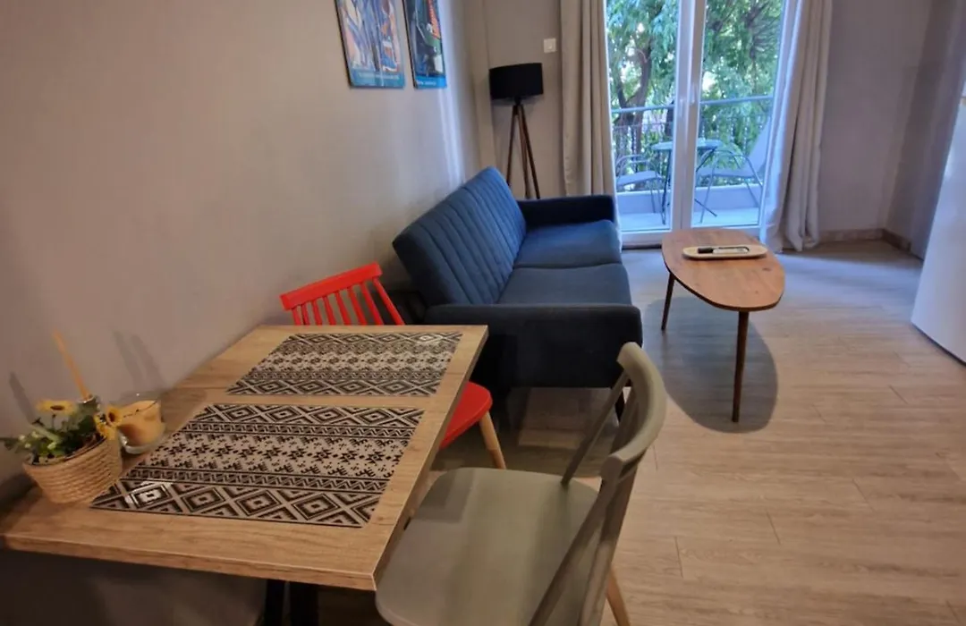 Closer "Egnatia Apartment 1"-1