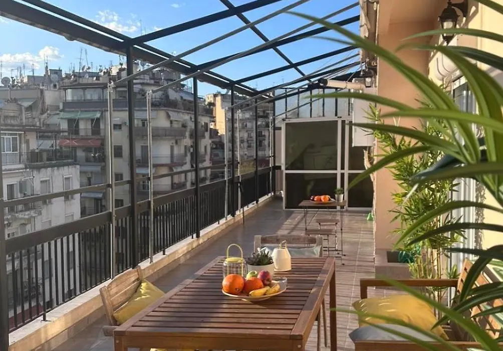 Spacious Family Apartment With Large Terrace - City Center, Quiet Area-1