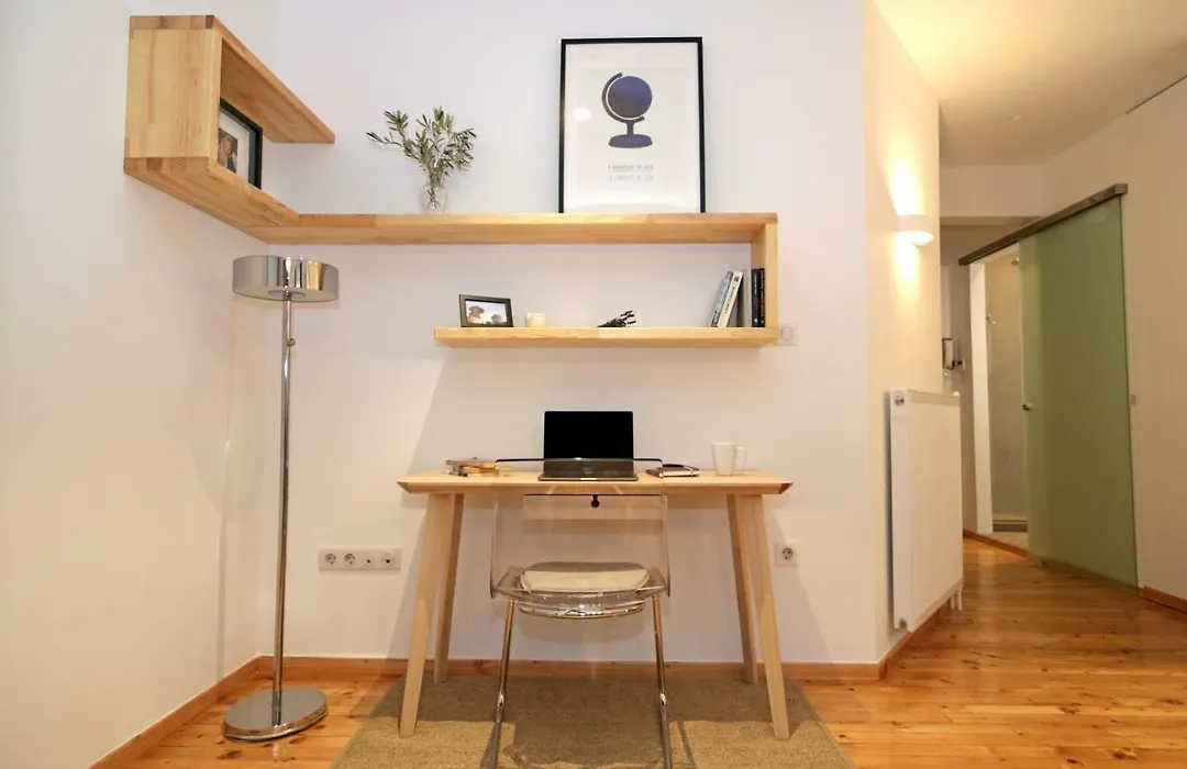 Lena'S Central Relaxed Eco Apartment-1