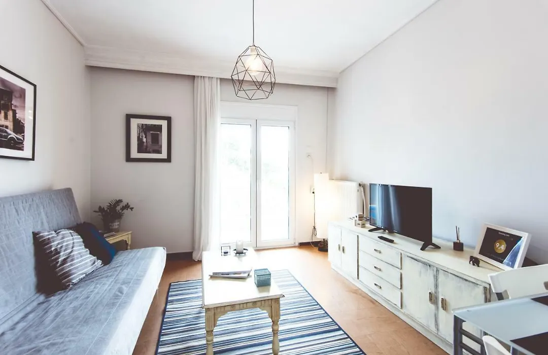 Comfy & Relaxing Apartment-1