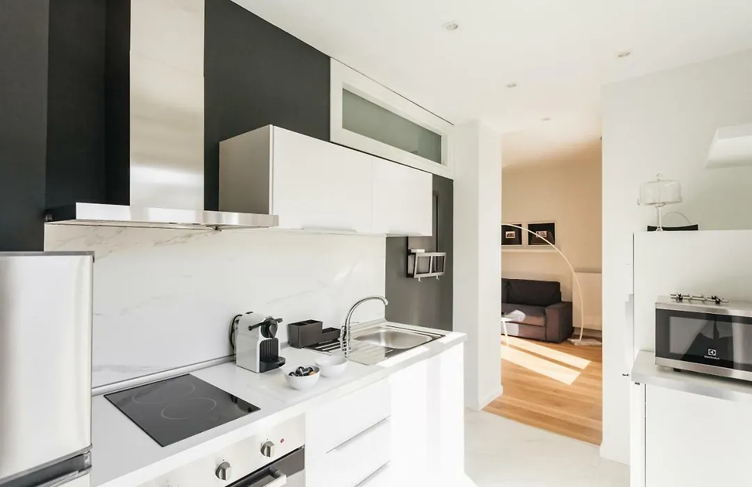 Lori Margariti Sea View Flat-1