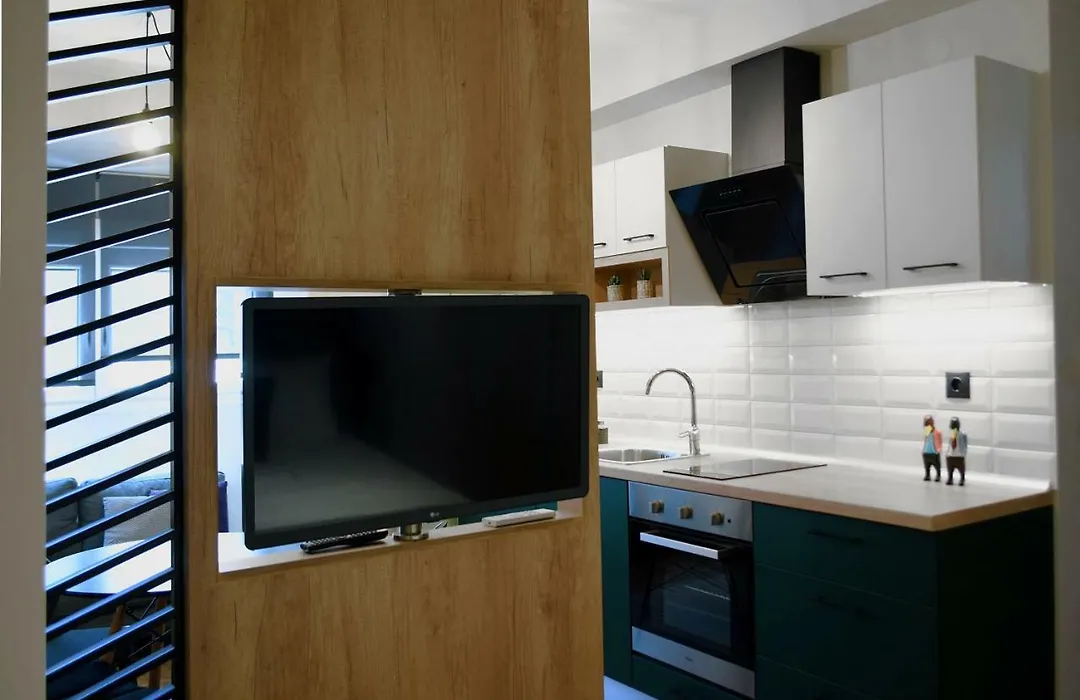 Q Luxury Rooms-1