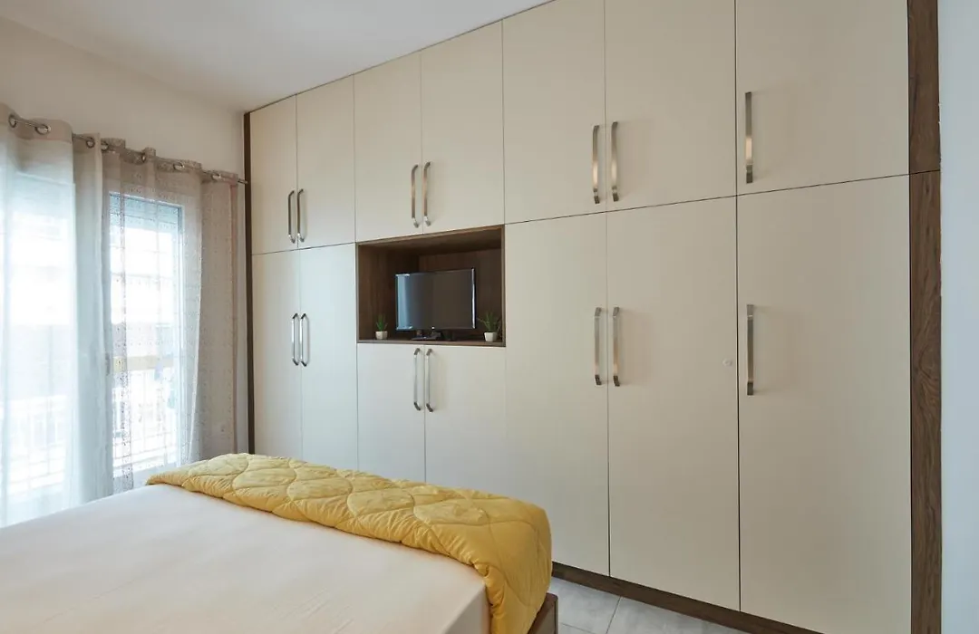 F & B Collection - Flat For 4-1