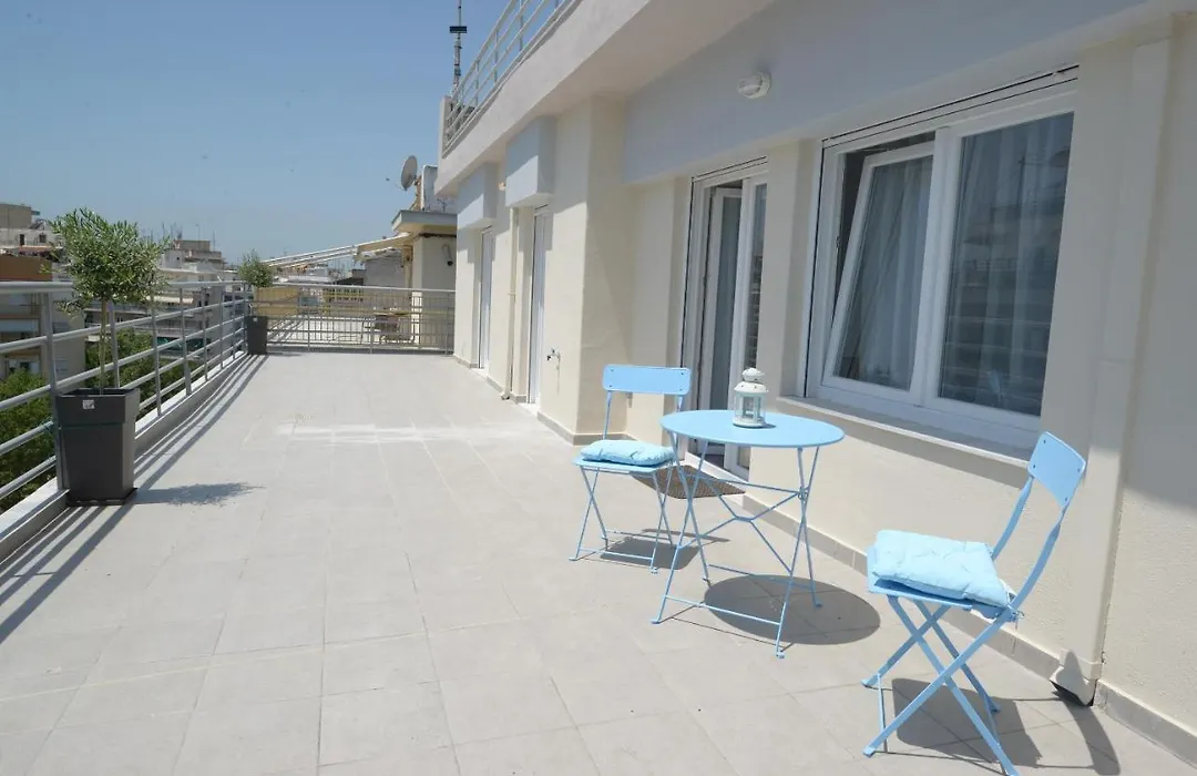 Modern Top Floor Apartment-1