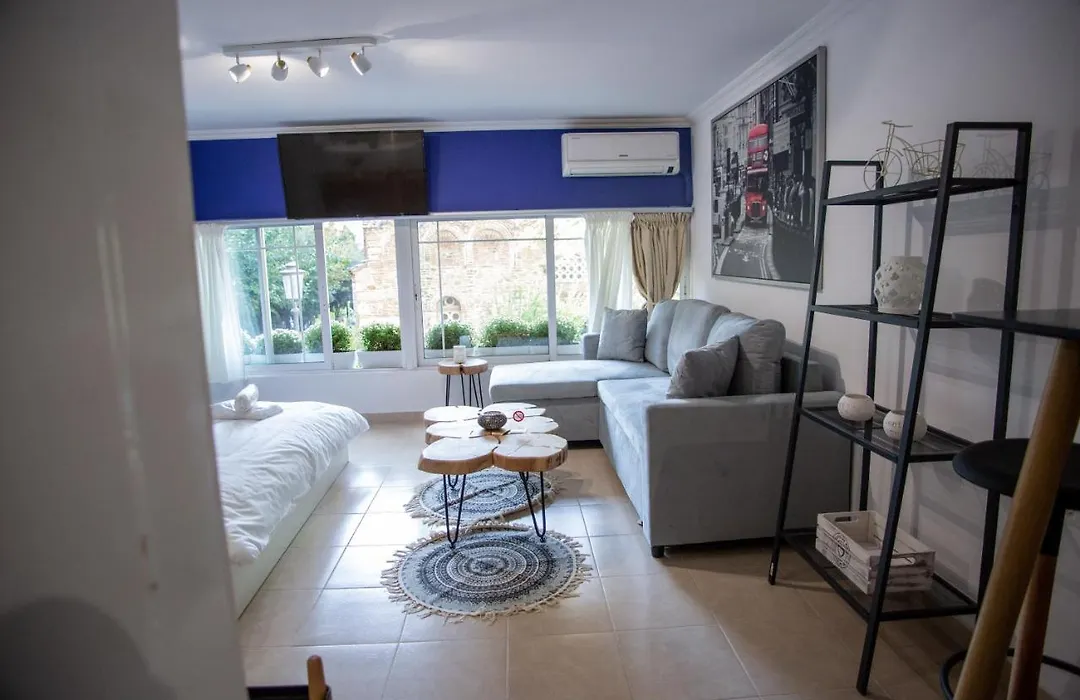 Thessaloniki Center Small Studio Apartment-1