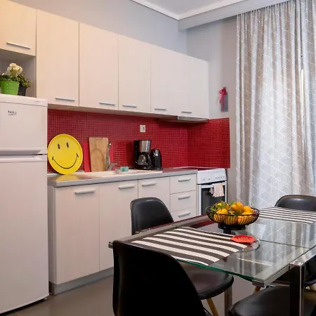 Central Terrace Modern Apartment-3
