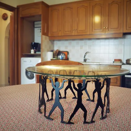 Sunny Apartment Near The Center-2