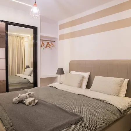 Cutest White-Tower Apartment With A Private Patio-2