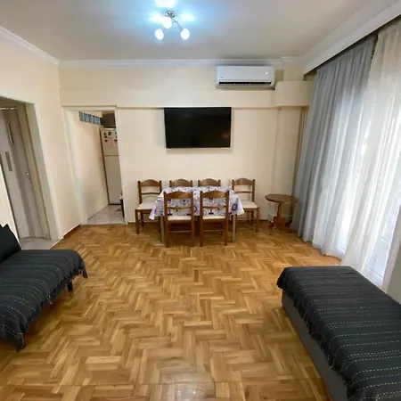 Beautiful Apartment In The Center Of Thessaloniki-2