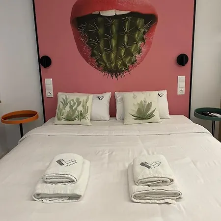 Valory #1,6 Aesthetic Stay-3