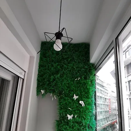 Vali_Skg Studio-2