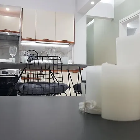 Konstantinos'S Luxury Apartment-3