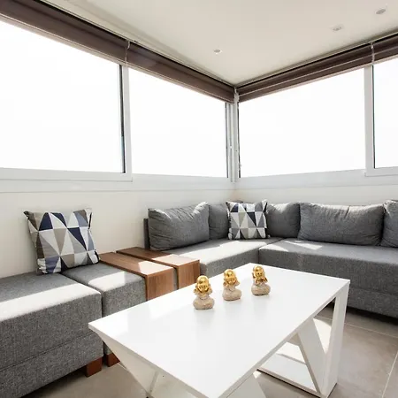 Suggrou Terrace Apartment #8-2