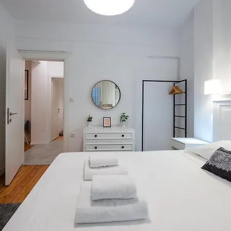 Ikos Central Spacious Apartment-3