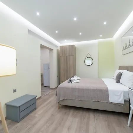 Luxury Suites With King-Sized Bed-3