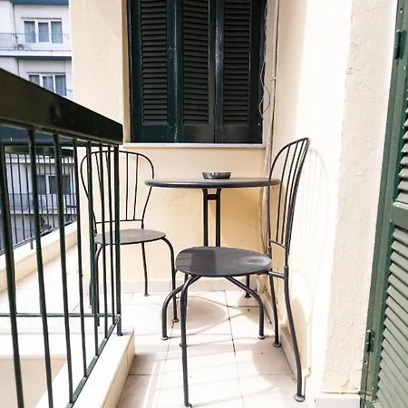 Delmare Mqueen Apartment-3