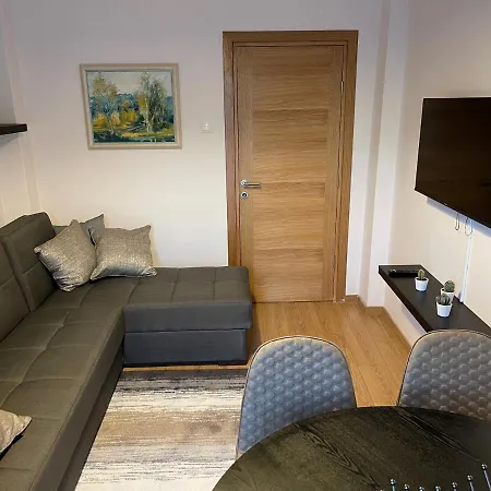 Luxury Furnished Apartment, Near The Center Gallery 55-2