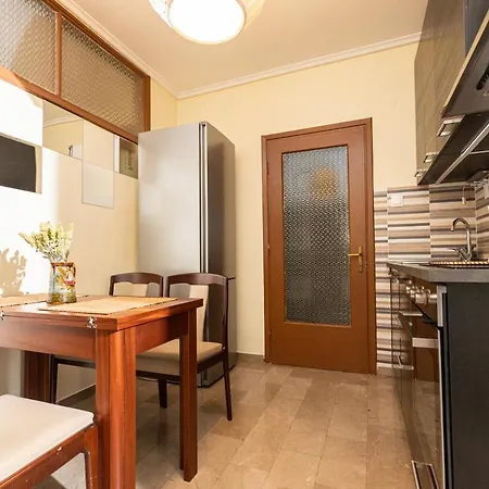 Delmare Posidonio Apartment-2