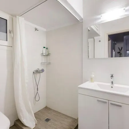 1Bd -Apartment In City Centre-3