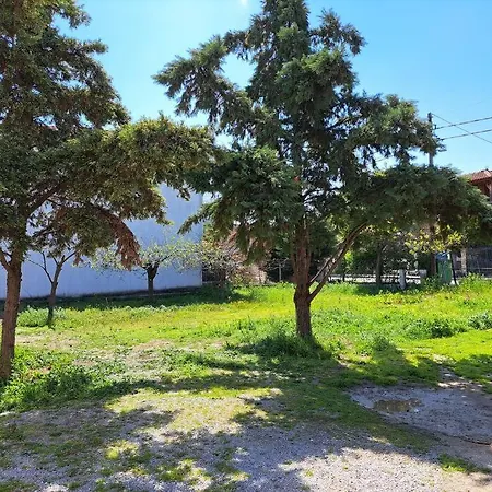 Elenis Villa 190Sqmeter With Private Parking And Garden 10Min Away From Thessaloniki Centre-3