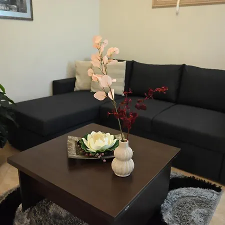 Cozy Apartment Νear Nea Paralia Of Thessaloniki-3