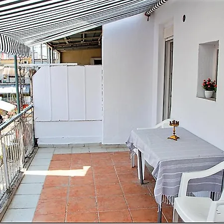 Kassandrou Suite Hot Tub-Jakuzzi - 2 Bedrooms - Big Balcony - Center-3
